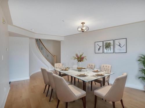 504 10855 Saskatchewan Drive, Edmonton, AB - Indoor Photo Showing Dining Room