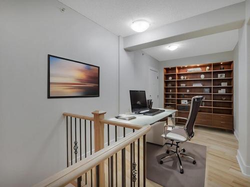 504 10855 Saskatchewan Drive, Edmonton, AB - Indoor Photo Showing Office