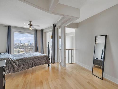 504 10855 Saskatchewan Drive, Edmonton, AB - Indoor Photo Showing Bedroom