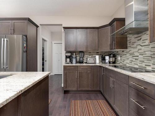 99 Hilldowns Dr, Spruce Grove, AB - Indoor Photo Showing Kitchen