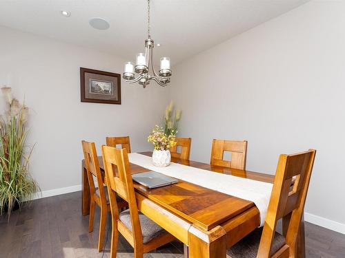 99 Hilldowns Dr, Spruce Grove, AB - Indoor Photo Showing Dining Room