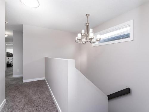 99 Hilldowns Dr, Spruce Grove, AB - Indoor Photo Showing Other Room