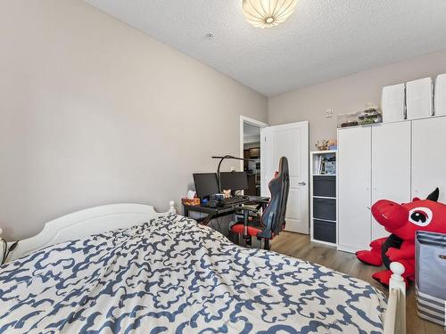 105 7907 109 Street, Edmonton, AB - Indoor Photo Showing Bedroom