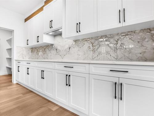 5 Amblecote Common, Spruce Grove, AB - Indoor Photo Showing Kitchen