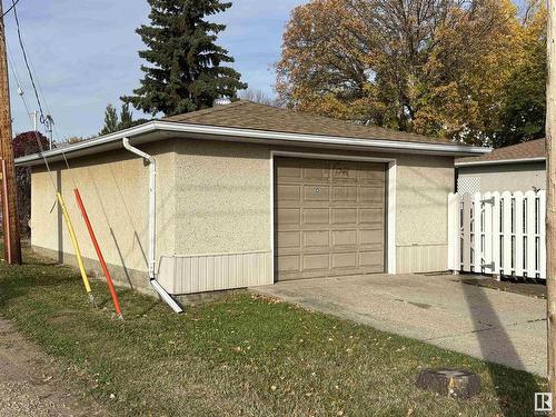 5100 53 Av, Stony Plain, AB 