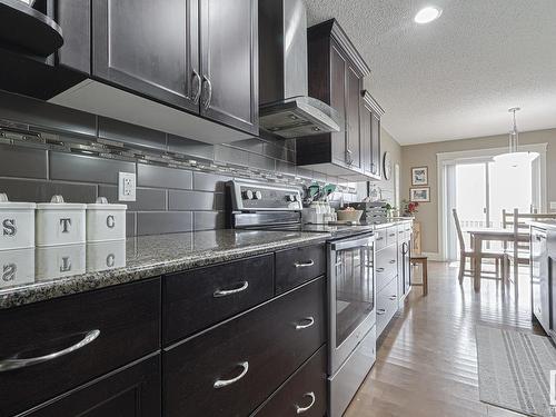 25 Sedona Place, Fort Saskatchewan, AB - Indoor Photo Showing Kitchen