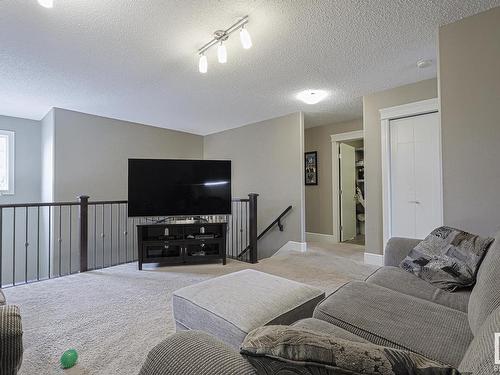 25 Sedona Place, Fort Saskatchewan, AB - Indoor Photo Showing Living Room