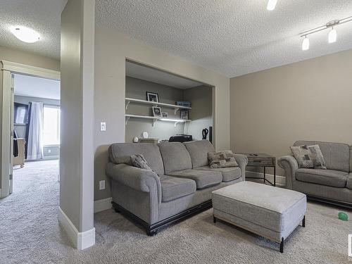 25 Sedona Place, Fort Saskatchewan, AB - Indoor Photo Showing Living Room