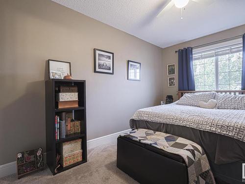 25 Sedona Place, Fort Saskatchewan, AB - Indoor Photo Showing Bedroom