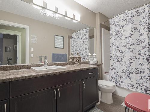 25 Sedona Place, Fort Saskatchewan, AB - Indoor Photo Showing Bathroom