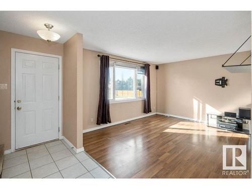 7B Twin Tc Nw, Edmonton, AB 