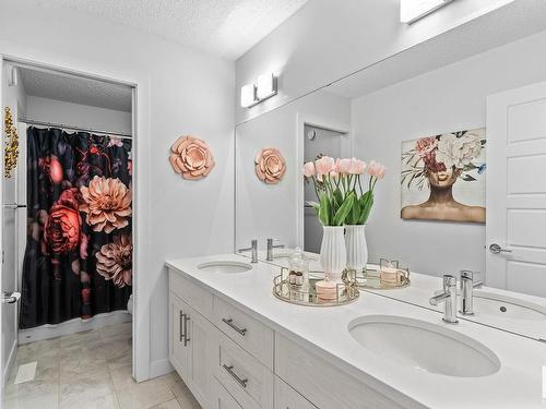 7 Jamison Crescent, St. Albert, AB - Indoor Photo Showing Bathroom