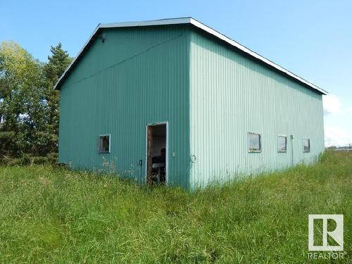 48516 Hwy 22 House B; C, Rural Brazeau County, AB 