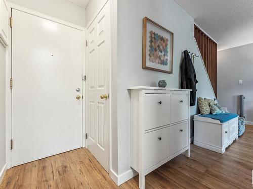 18 11219 103A Avenue, Edmonton, AB - Indoor Photo Showing Other Room