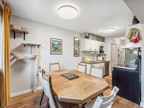 18 11219 103A Avenue, Edmonton, AB - Indoor Photo Showing Dining Room