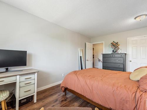 18 11219 103A Avenue, Edmonton, AB - Indoor Photo Showing Bedroom