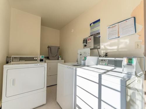 18 11219 103A Avenue, Edmonton, AB - Indoor Photo Showing Laundry Room