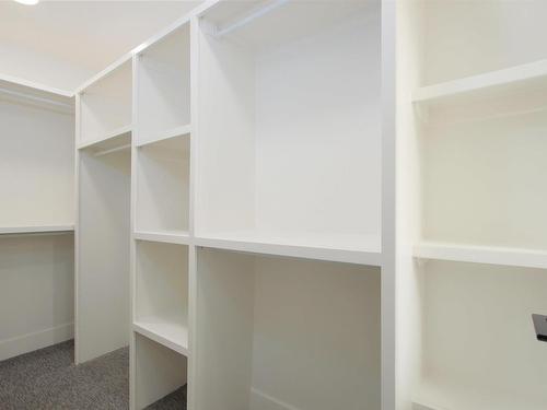 11412 123 Street, Edmonton, AB - Indoor With Storage