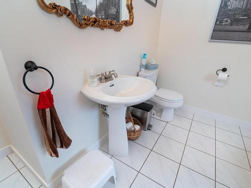 48343 Range Road 222, Rural Camrose County, AB - Indoor Photo Showing Bathroom