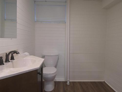 10417 Saskatchewan Drive, Edmonton, AB - Indoor Photo Showing Bathroom