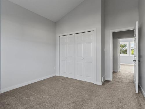 18 1720 Garnett Point Nw, Edmonton, AB - Indoor Photo Showing Other Room