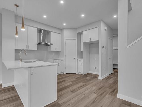 71 Rosewood Way Nw, St. Albert, AB - Indoor Photo Showing Kitchen