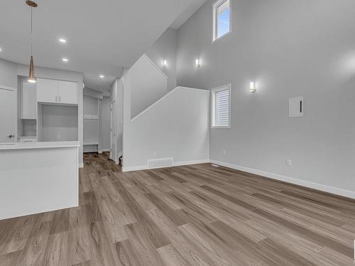 71 Rosewood Way Nw, St. Albert, AB - Indoor Photo Showing Kitchen