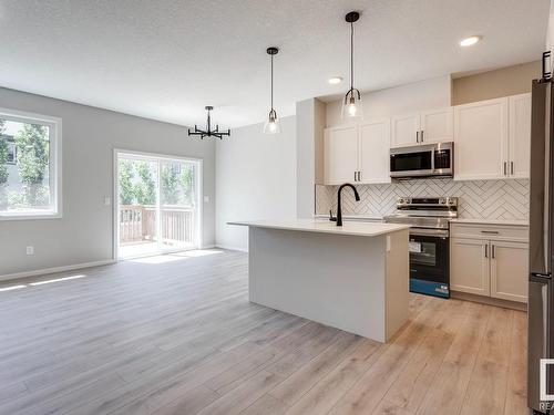 338 Genesis Villa(S), Stony Plain, AB - Indoor Photo Showing Kitchen With Upgraded Kitchen