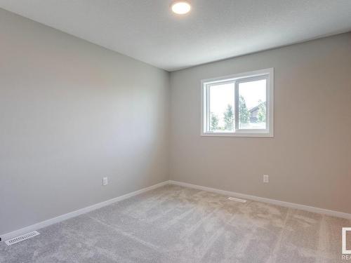 338 Genesis Villa(S), Stony Plain, AB - Indoor Photo Showing Other Room