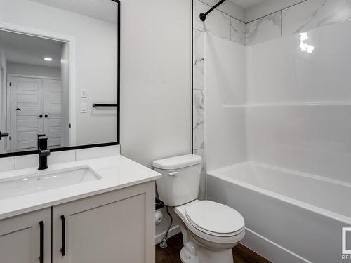 338 Genesis Villa(S), Stony Plain, AB - Indoor Photo Showing Bathroom