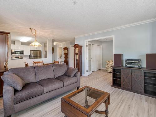 316 13450 114 Avenue, Edmonton, AB - Indoor Photo Showing Living Room