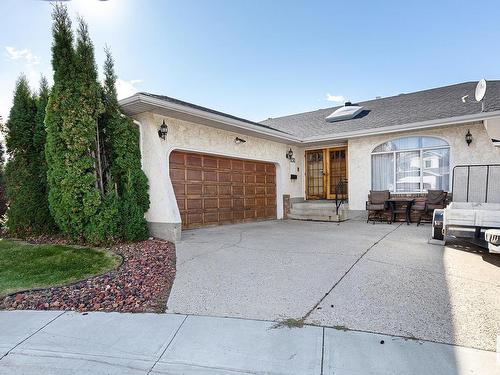 231 Village Ci, Sherwood Park, AB 