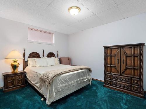 474062 A Highway 2A, Rural Wetaskiwin County, AB - Indoor Photo Showing Bedroom