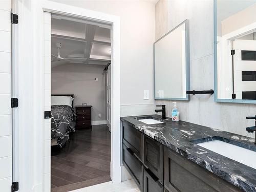 121 52514 Rge Rd 223, Rural Strathcona County, AB - Indoor Photo Showing Bathroom