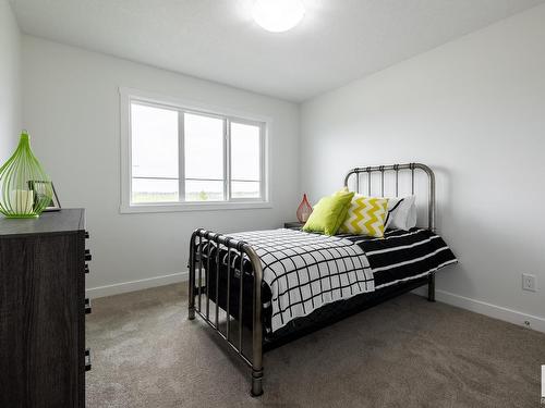 980 Daniels Loop, Edmonton, AB - Indoor Photo Showing Bedroom