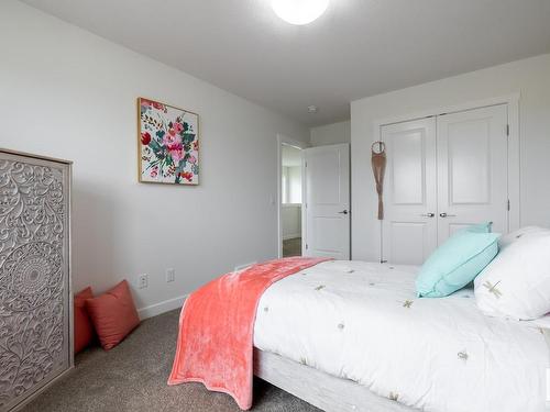 980 Daniels Loop, Edmonton, AB - Indoor Photo Showing Bedroom