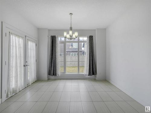 272 Fraser Way, Edmonton, AB - Indoor Photo Showing Other Room