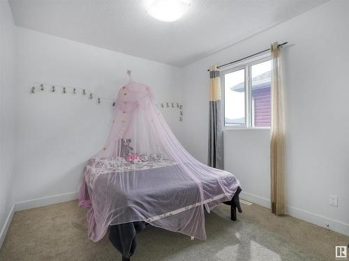 272 Fraser Way, Edmonton, AB - Indoor Photo Showing Bedroom