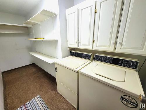 602 10135 116 Street, Edmonton, AB - Indoor Photo Showing Laundry Room