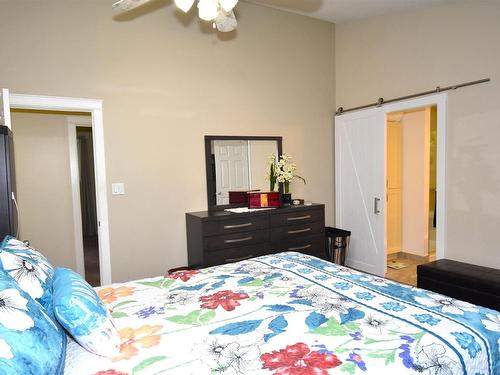 23 53301 Rge Road 32, Rural Parkland County, AB - Indoor Photo Showing Bedroom