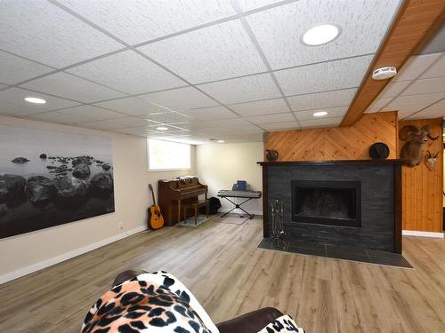 23 53301 Rge Road 32, Rural Parkland County, AB - Indoor With Fireplace