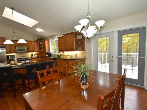 23 53301 Rge Road 32, Rural Parkland County, AB - Indoor Photo Showing Dining Room