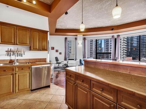 801 10106 105 Street, Edmonton, AB - Indoor Photo Showing Kitchen With Double Sink