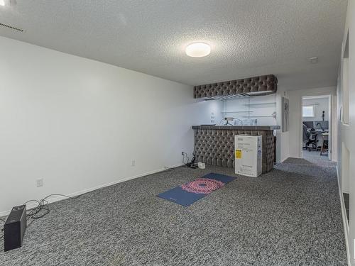 7607 128 Avenue, Edmonton, AB - Indoor Photo Showing Other Room