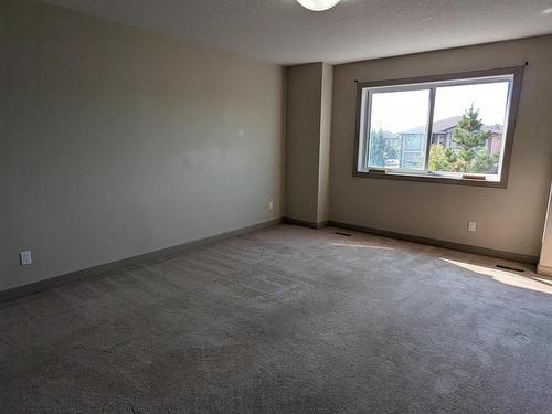 25 1820 34 Avenue, Edmonton, AB - Indoor Photo Showing Other Room