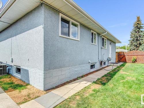 6611 89 Avenue, Edmonton, AB 