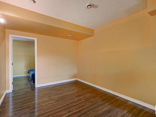 15037 135A St Nw, Edmonton, AB - Indoor Photo Showing Other Room