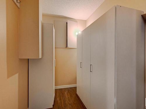 15037 135A St Nw, Edmonton, AB - Indoor Photo Showing Other Room