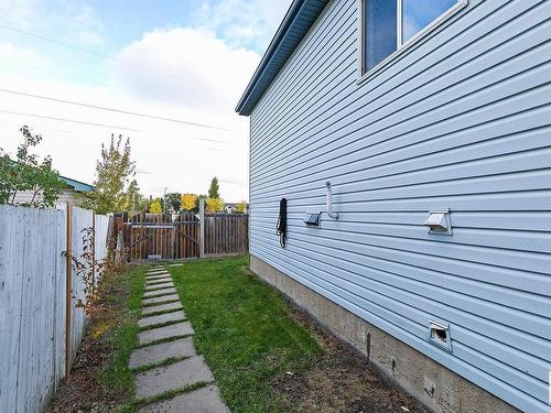 15037 135A St Nw, Edmonton, AB - Outdoor