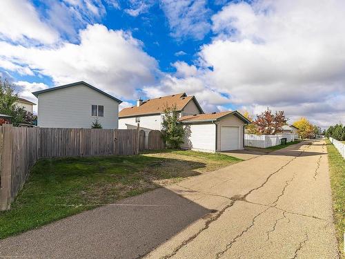 15037 135A St Nw, Edmonton, AB - Outdoor